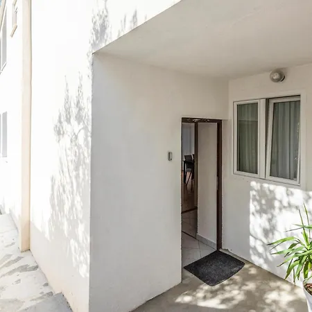 Lovely In With Wifi Appartement